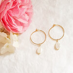 creoles-charm-nacre-blanc