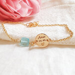bracelet-personnalise-pour-amie-pierre-bleu