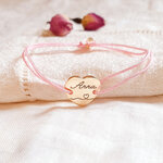 bracelet-cordon-personnalise-avec-prenom-coeur