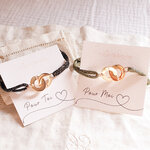 couple-bijoux-bracelets-menottes
