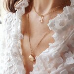 bijou-femme-medaillon-personnalise-collier-pierre-naissance