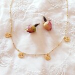 collier-grave-medailles-famille