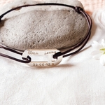 bracelet prénom homme personnalisé gravure cordon cuir mythique
