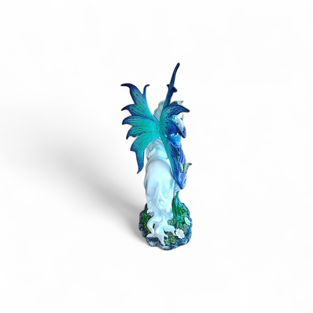 fee-bleue-avec-licorne-3
