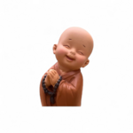 figurine-bebe-bonze-avec-chapelet-3