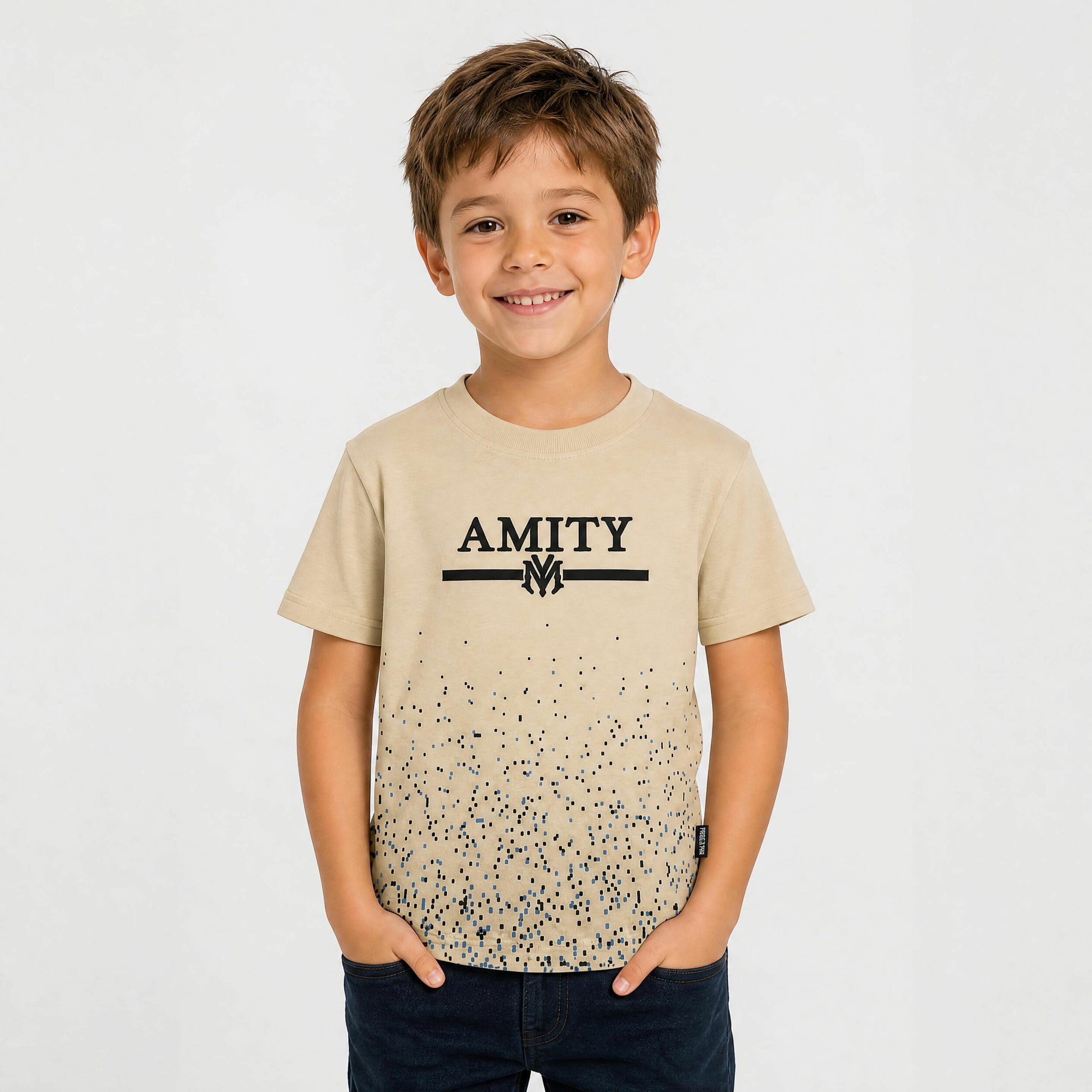 petit-garcon-en-t-shirt