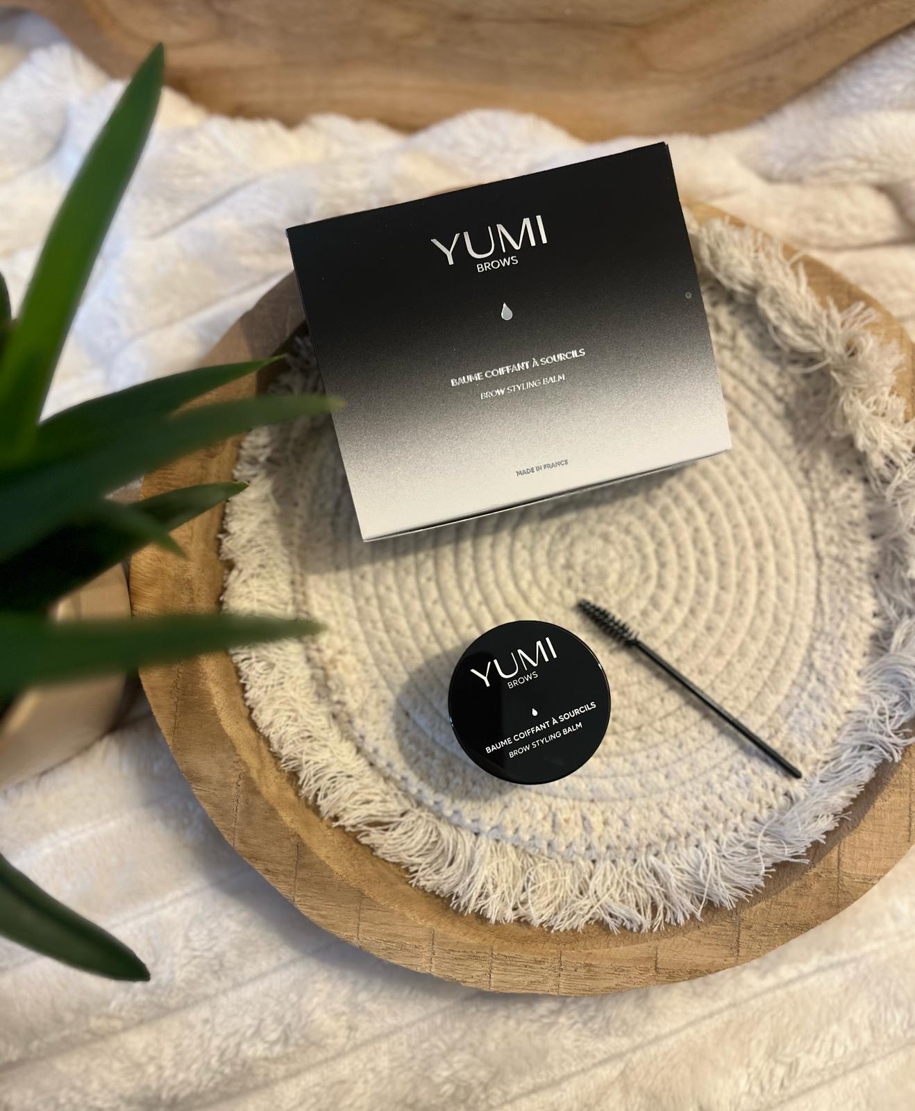 yumi sourcils