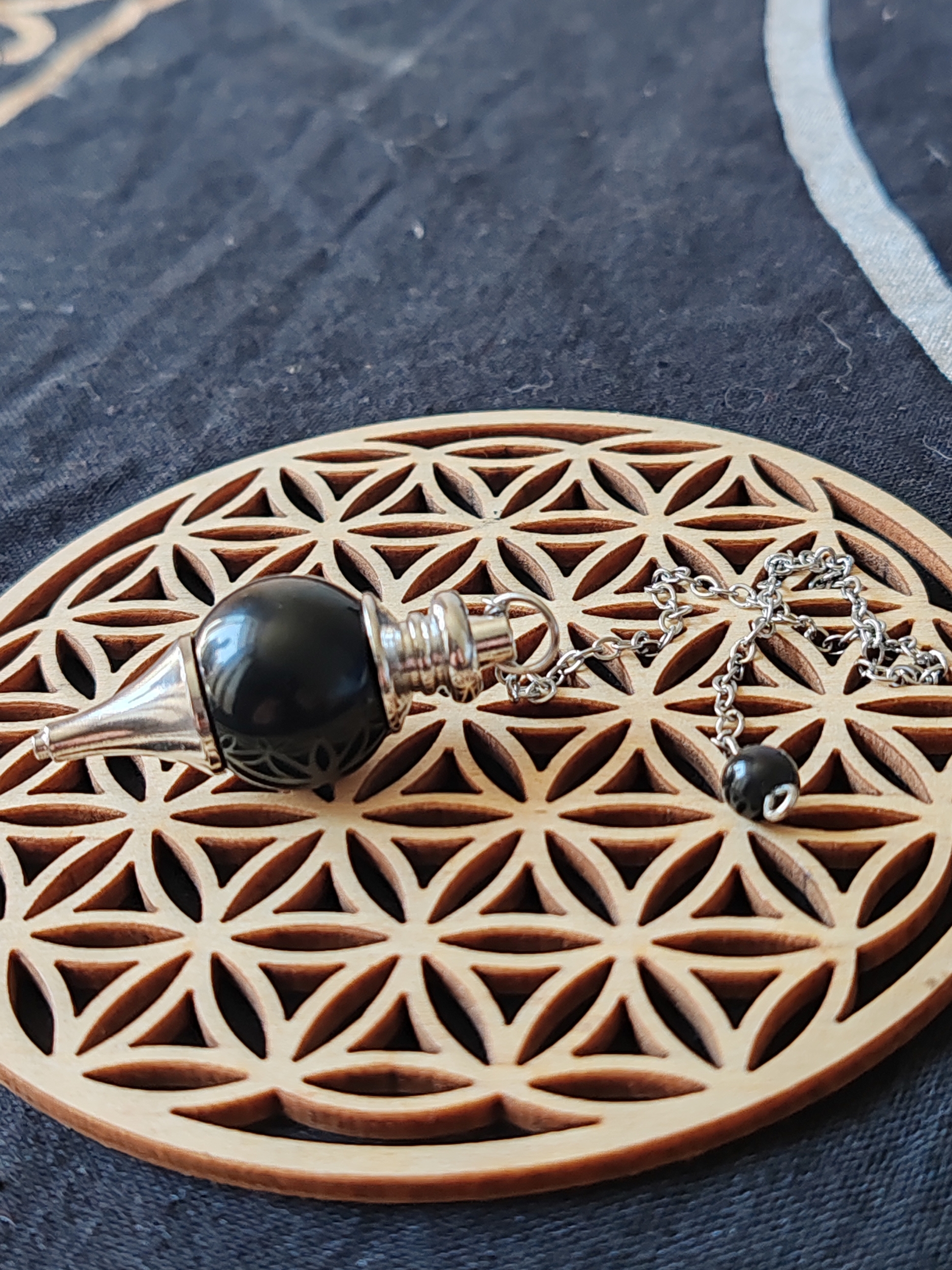 PENDULE TOURMALINE NOIRE