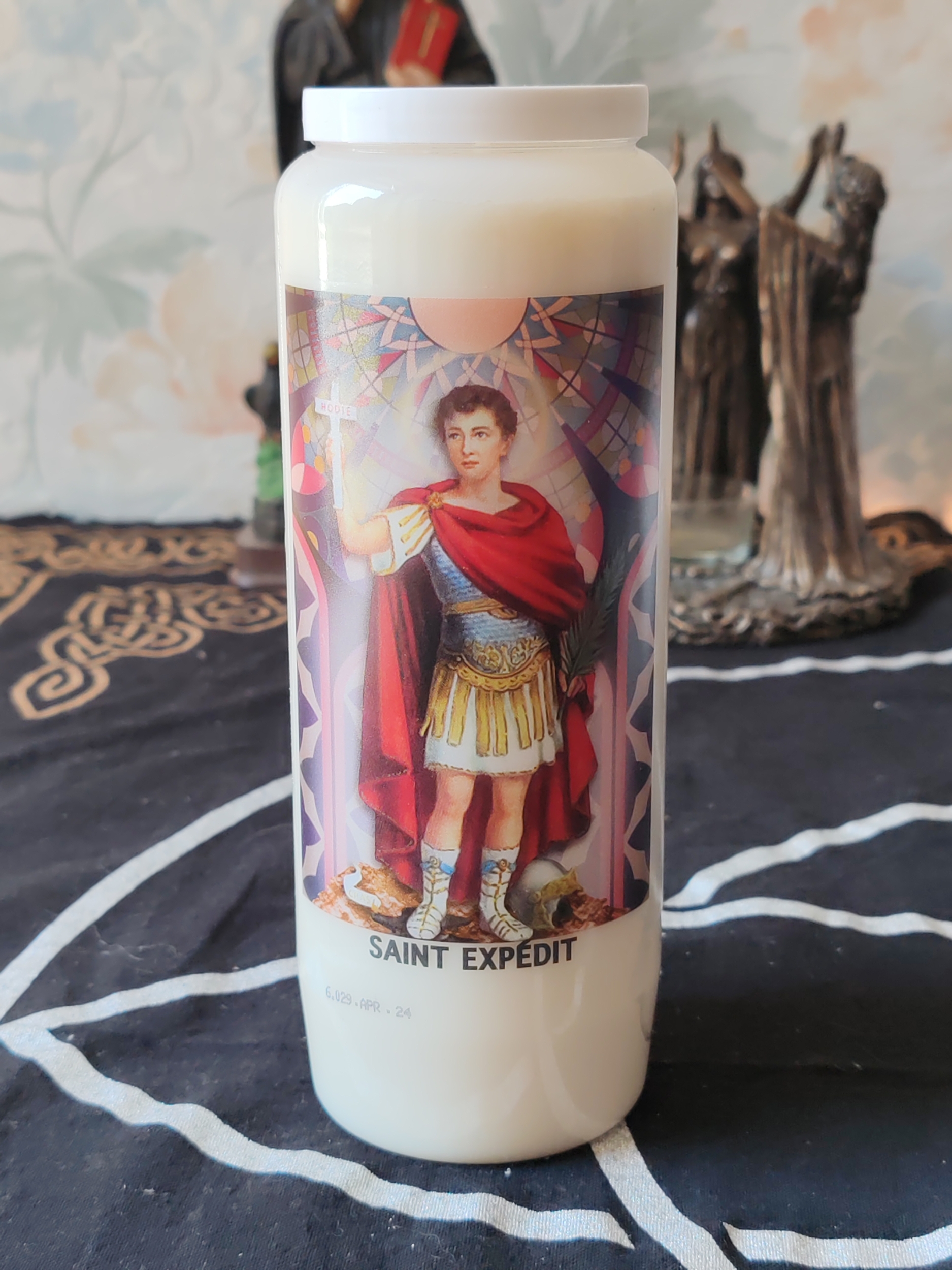 NEUVAINE ST EXPEDIT
