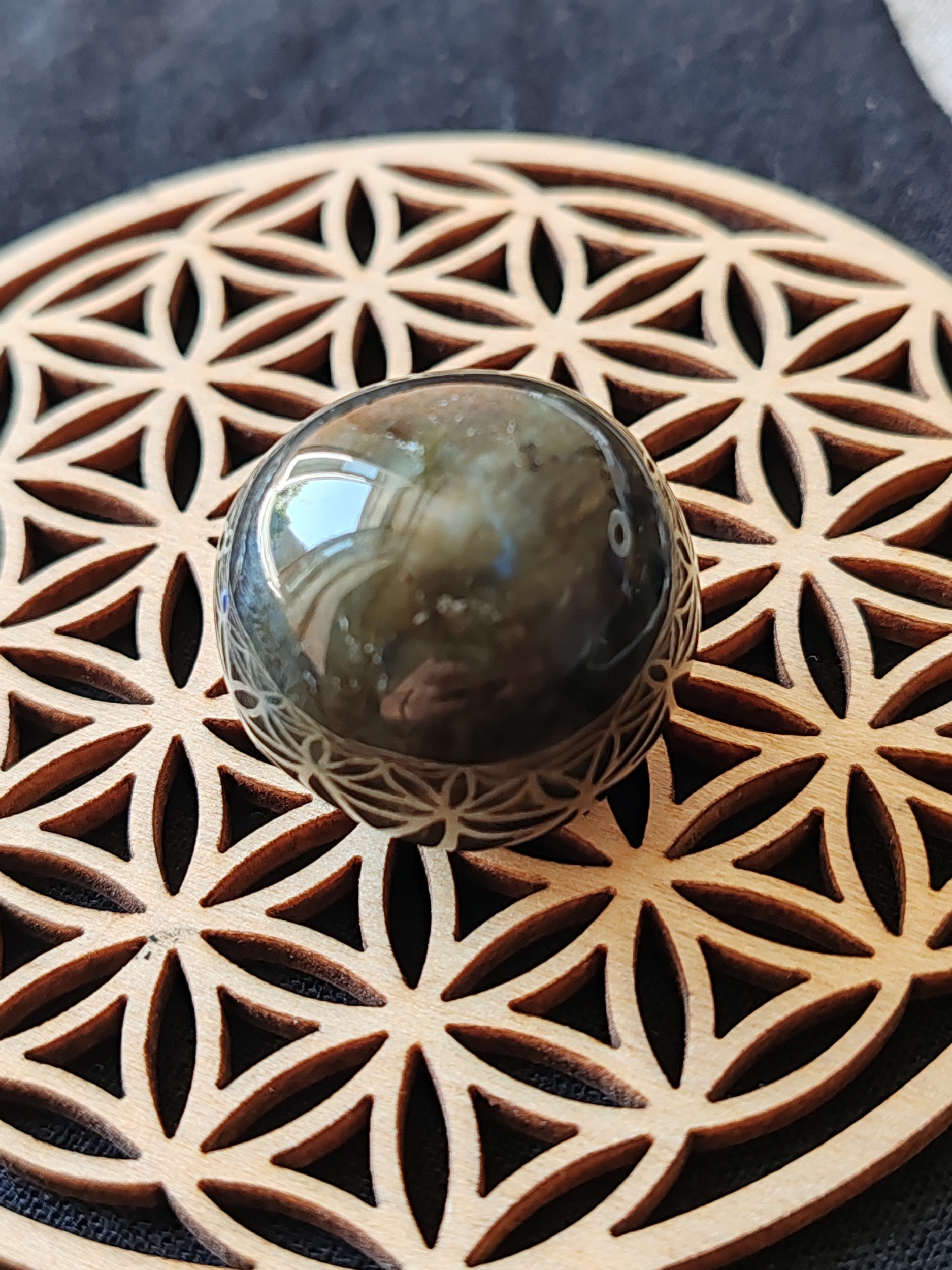 LABRADORITE