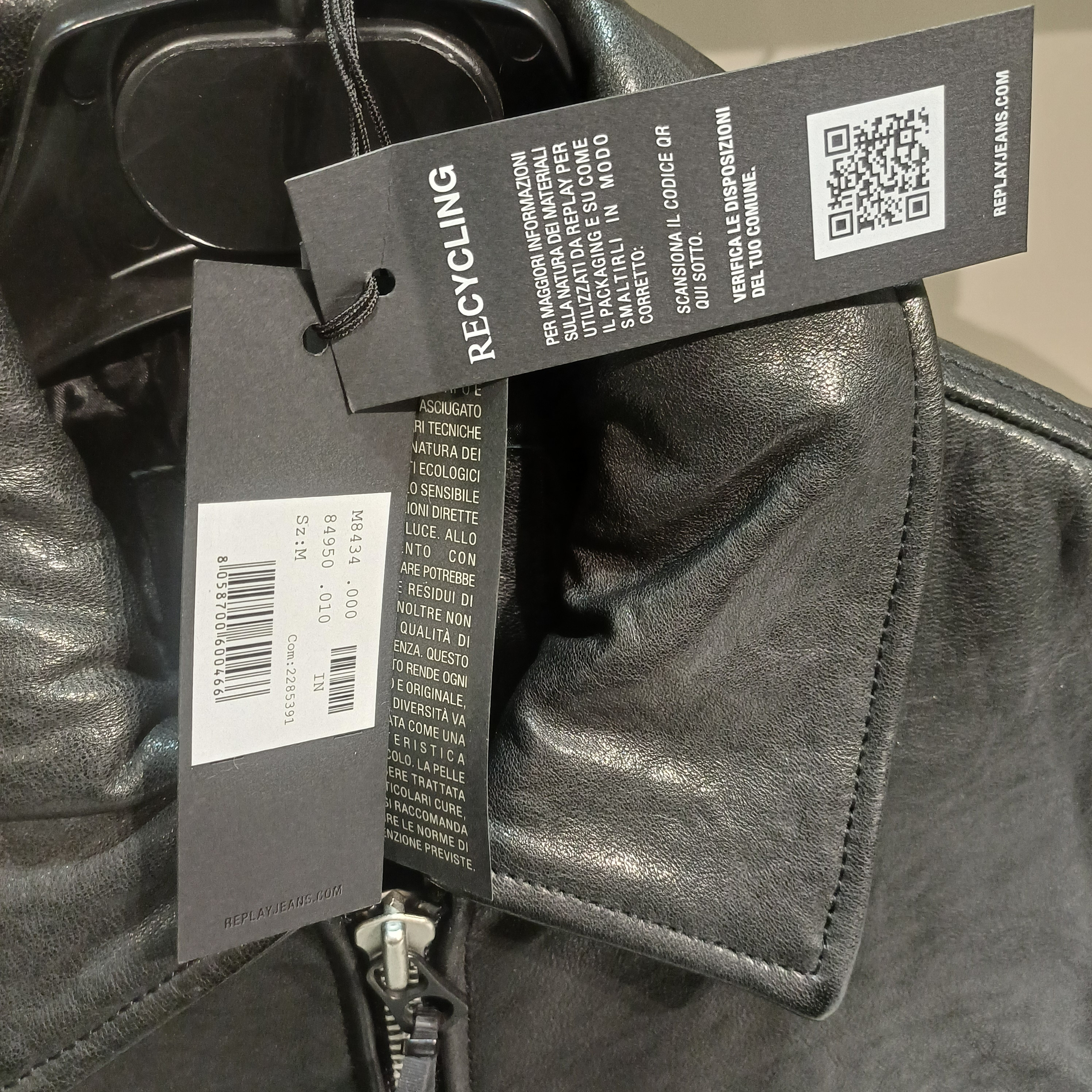 1000166325