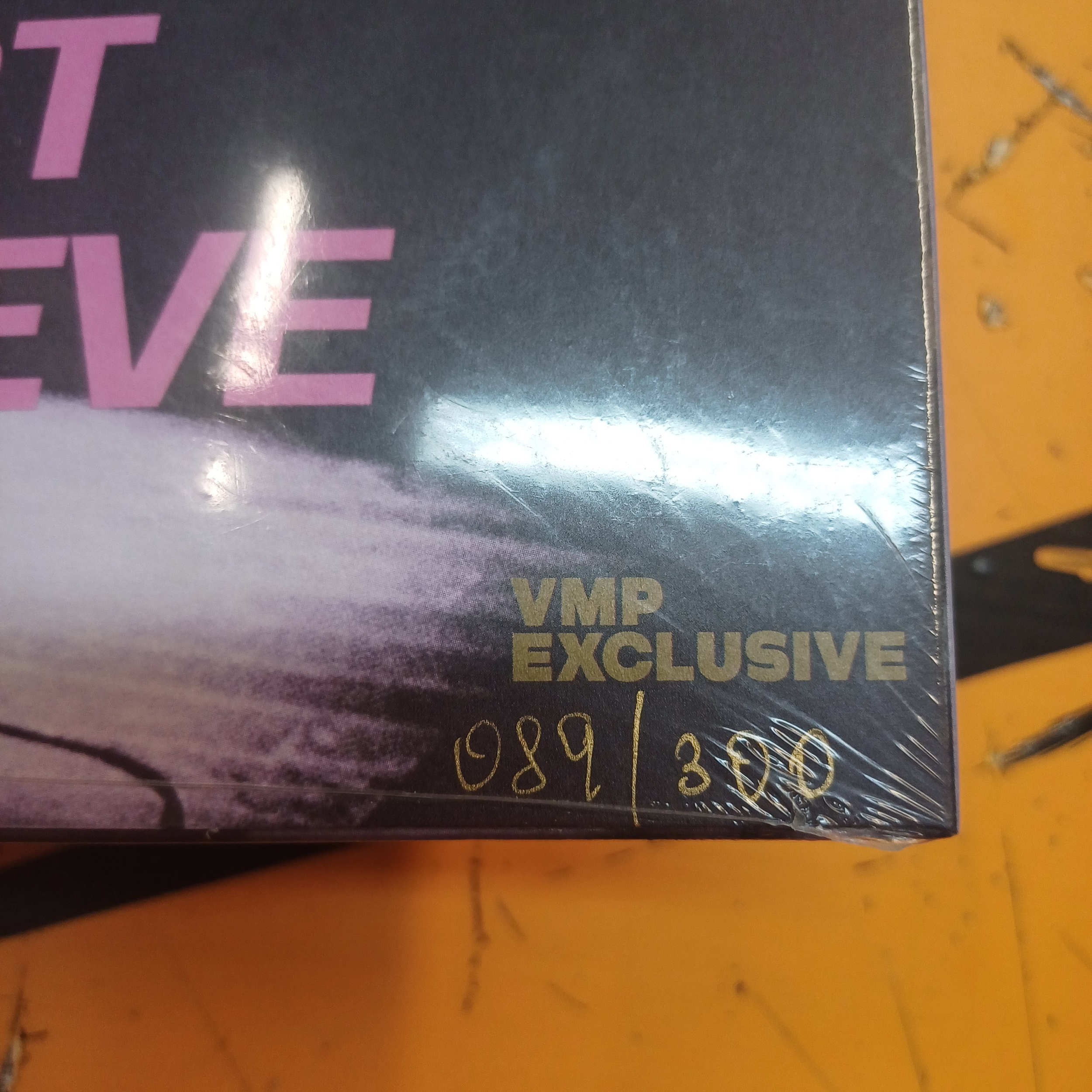 1000116211