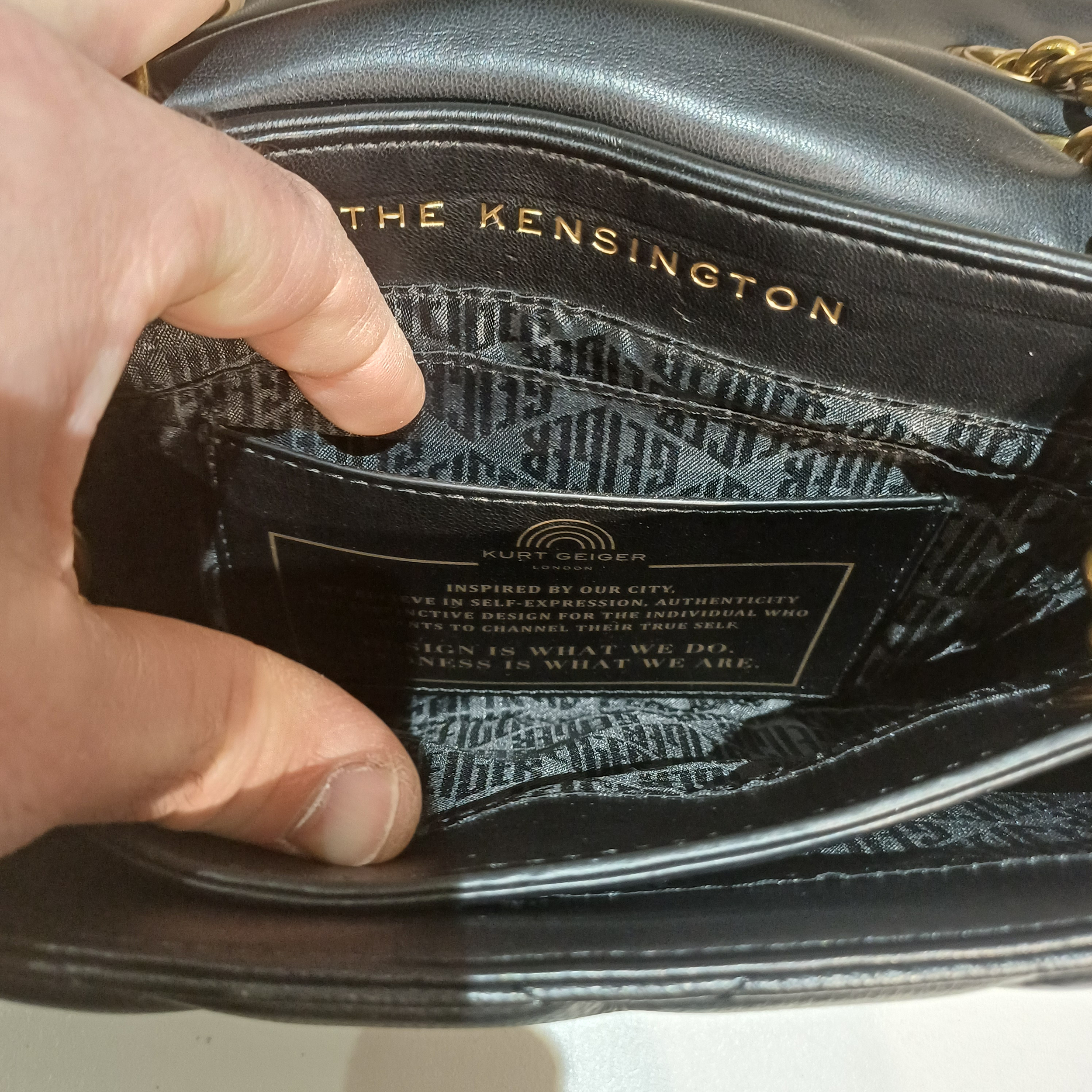 1000169677