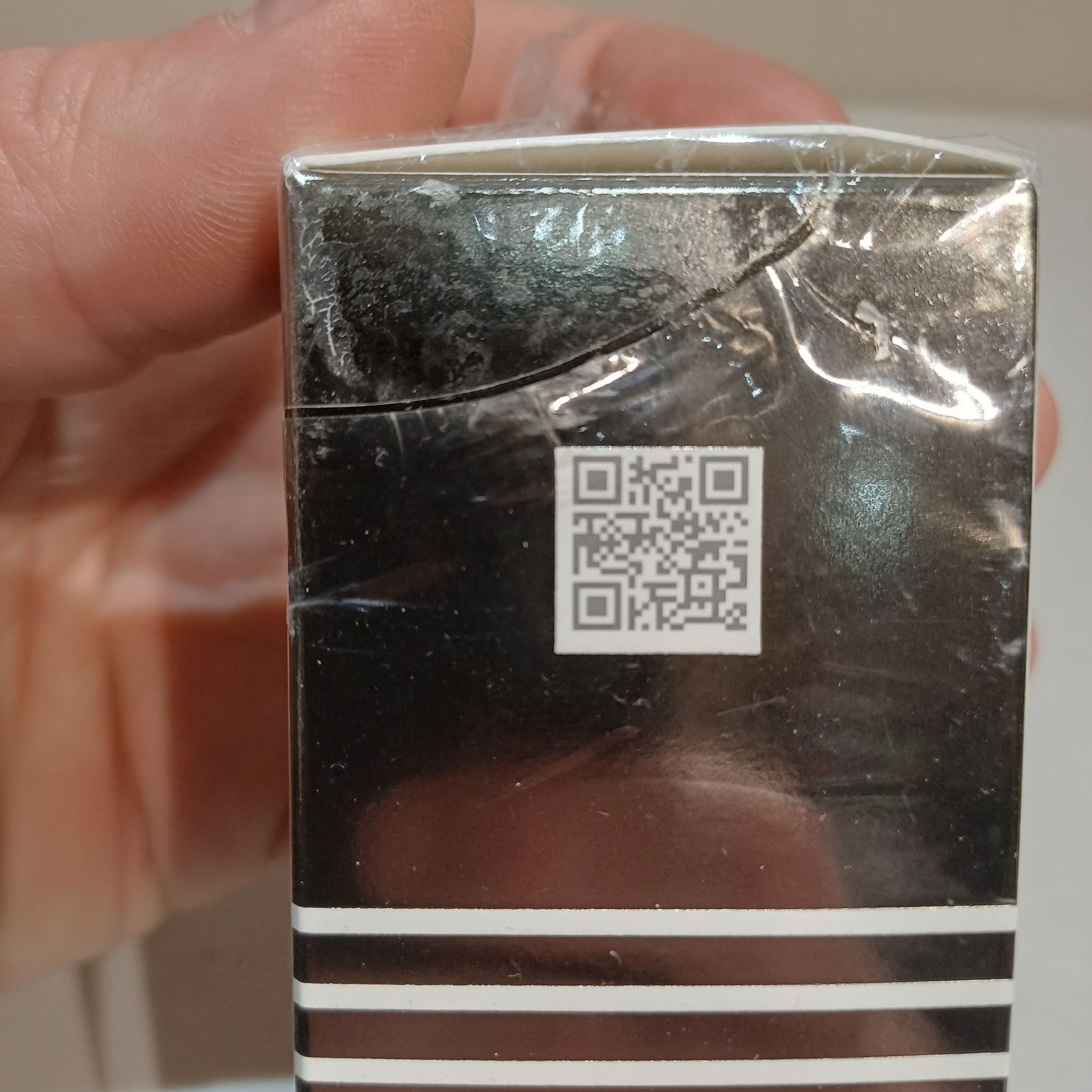 1000172976