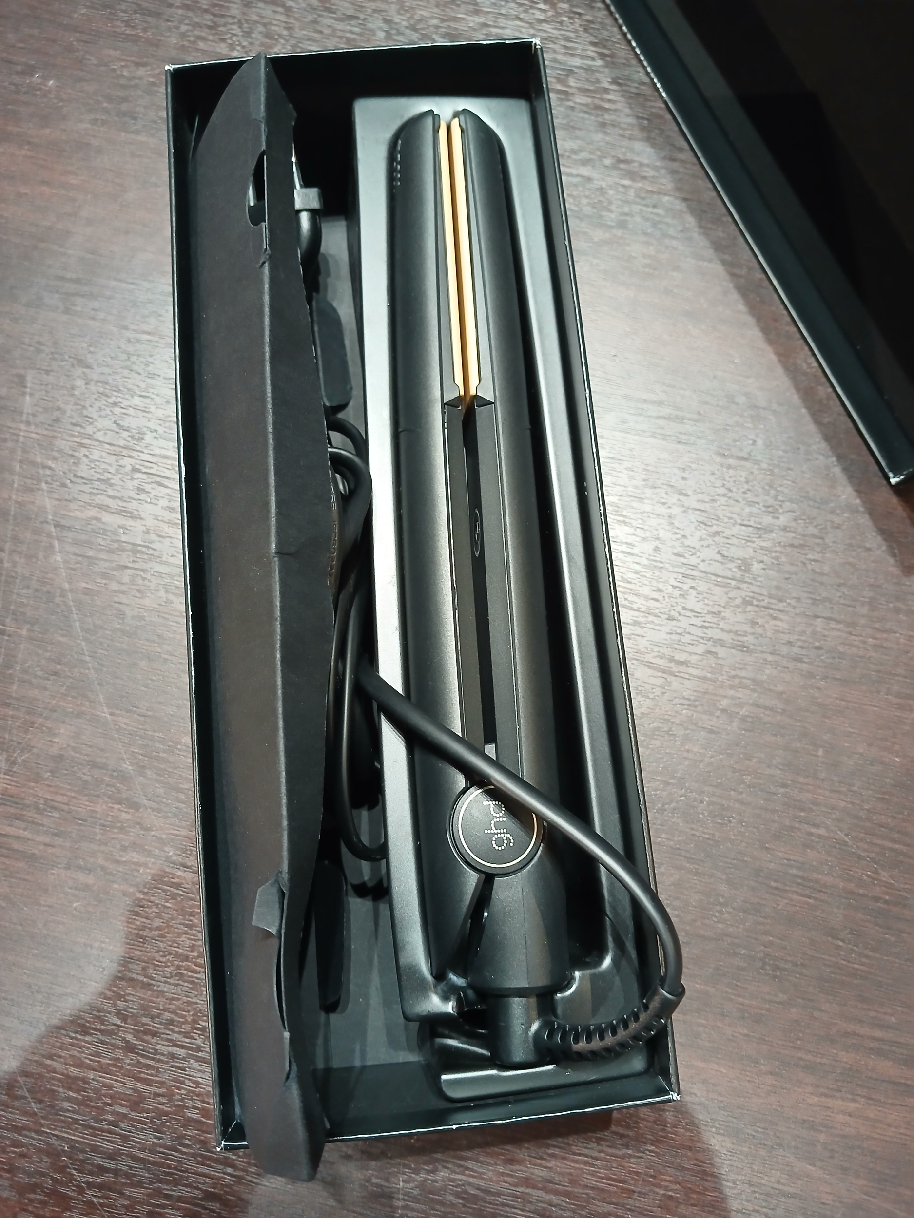 416