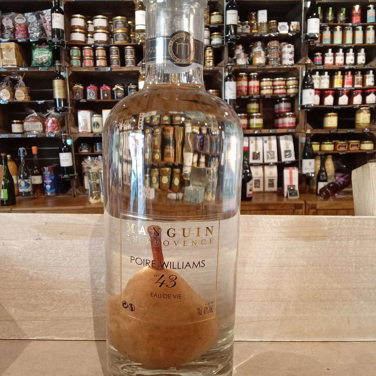eau-de-vie-de-poire--43--70cl-photo-principale-1
