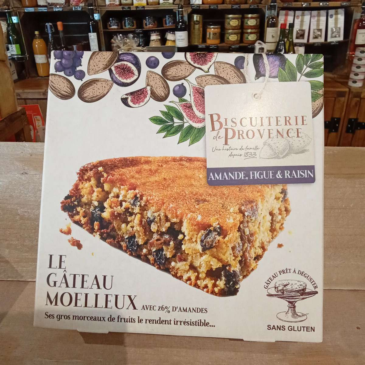 gâteau-bio-moelleux-amandes--figues-et-raisins-photo-principale-1