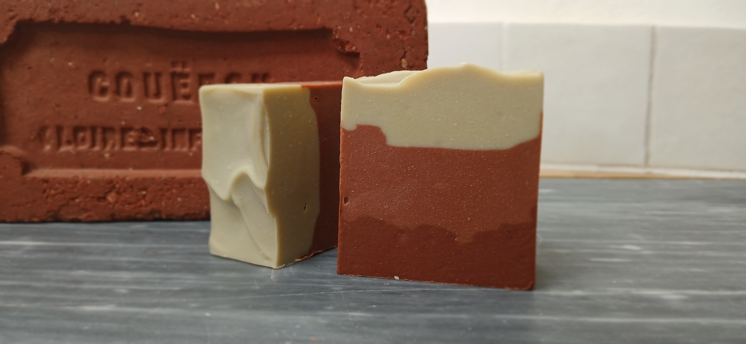 maxi savon trois couleurs ocre à brique