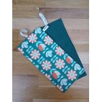pochette savon fleur vert foncé recto verso