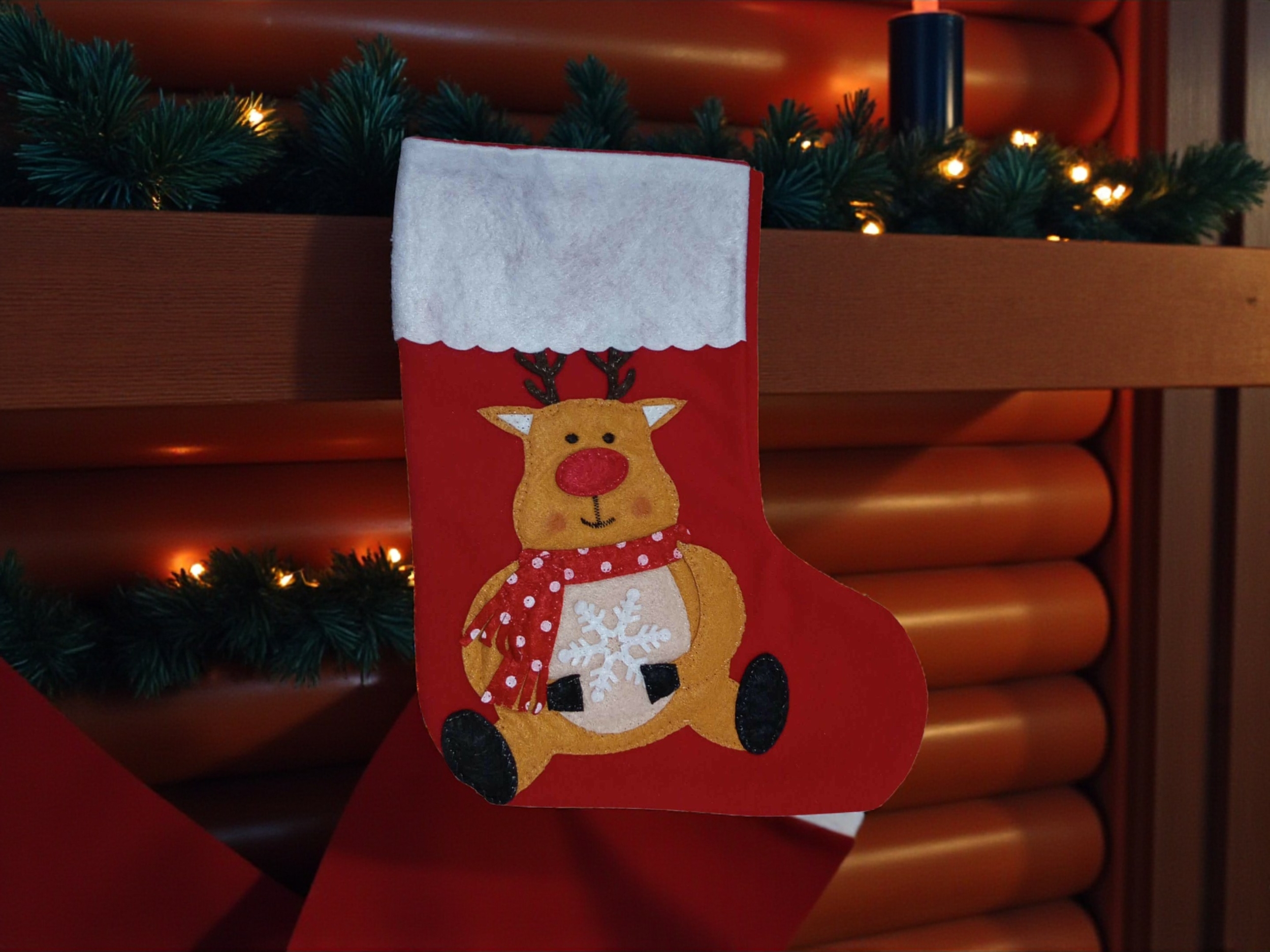 petitchaussetnoelrene2-Photoroom