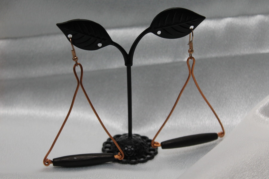 Boucle-Oreille-Fil-Cuivre-Cuivre-Perles-Noir-4