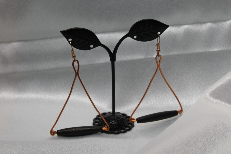 Boucle-Oreille-Fil-Cuivre-Cuivre-Perles-Noir-3