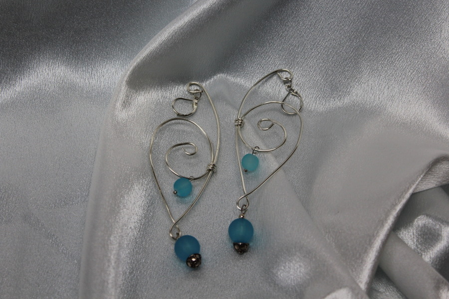 Boucle-Oreille-Pendente-Fil-Cuivre-Argente-Perles-Bleu-4