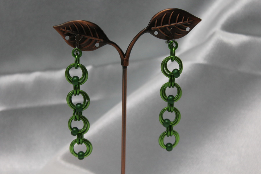 Boucle-Oreille-Fil-Alu-perles-Verte-4