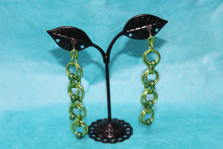 Boucle-Oreille-Fil-Alu-perles-Verte-2
