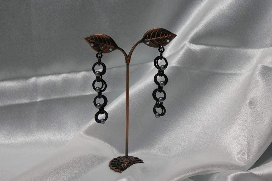 Boucle-Oreille-Fil-Alu-Perles-Noir-3