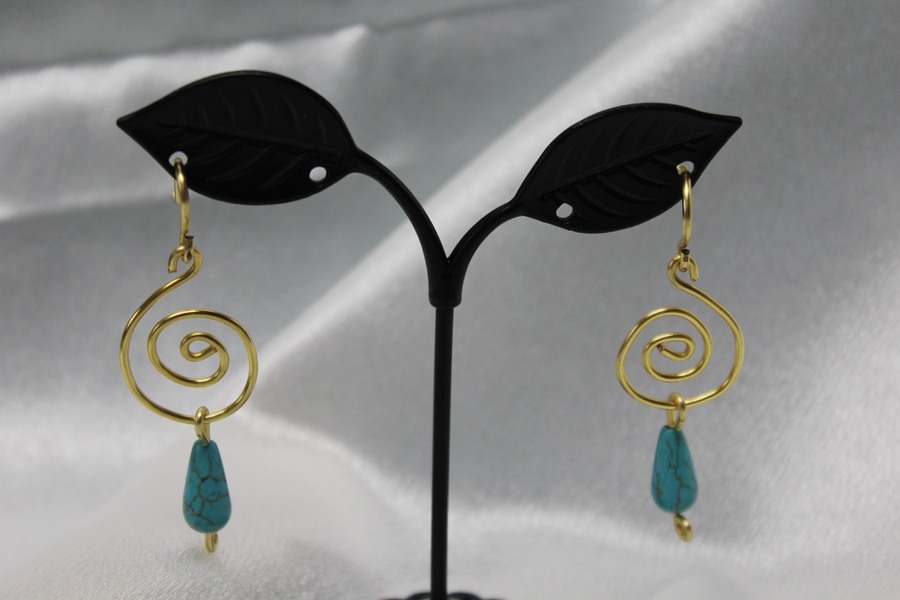 Boucle-Oreille-Fil-Cuivre-Dore-Perles-Turquoise-Veritable-3
