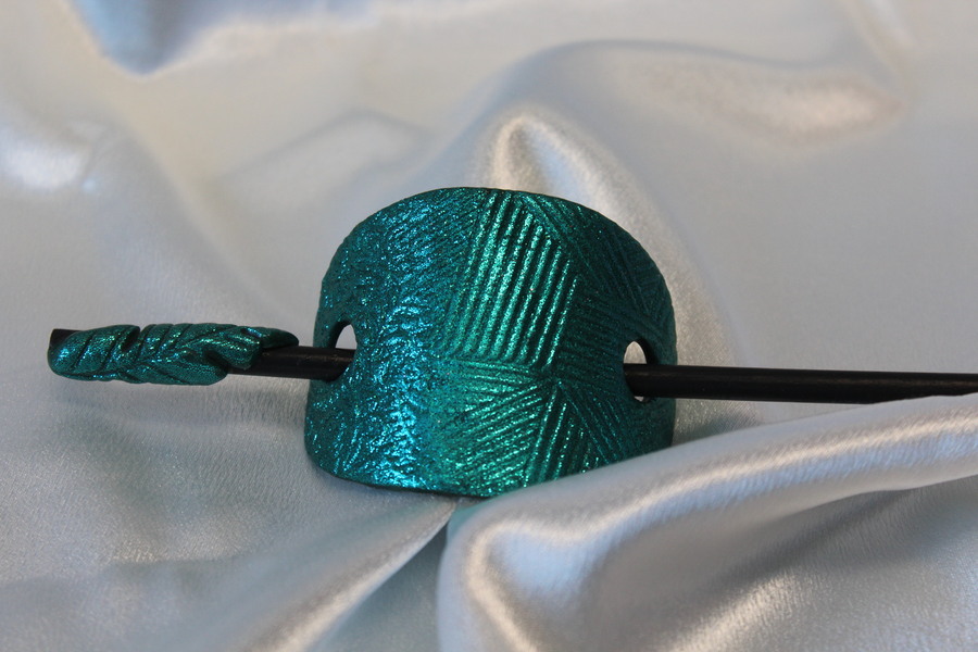 Barette Chignon Adulte Ovale en Pâte polymère-Fond Vert Paillète Vertes et Impression Abstrête (5)