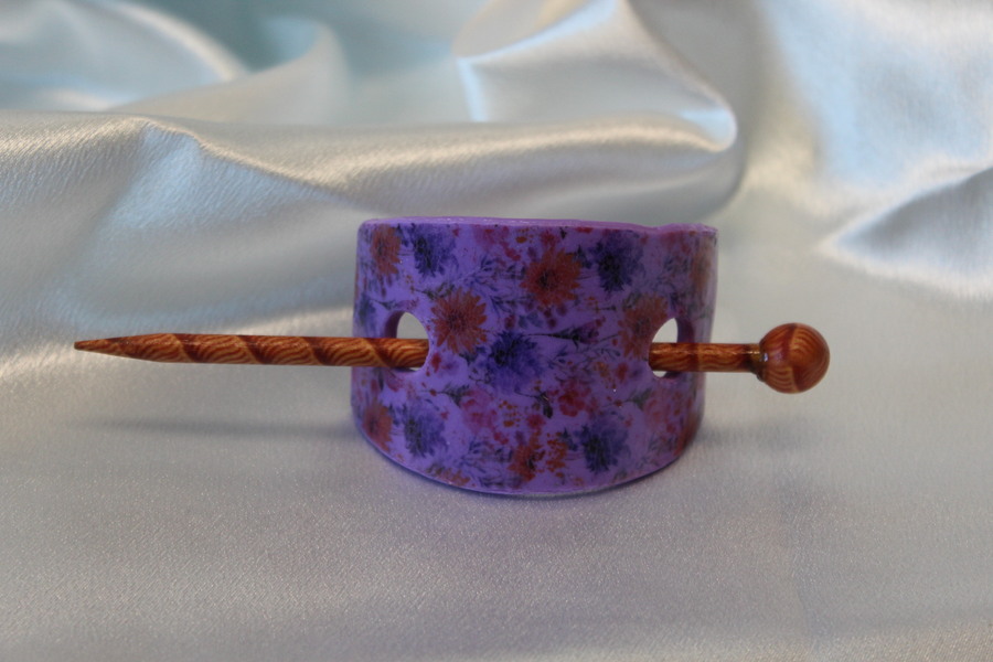 Barette Chignon Enfant en Pâte polymère-Fond Violet et Décalcomanie Fleurie (2)
