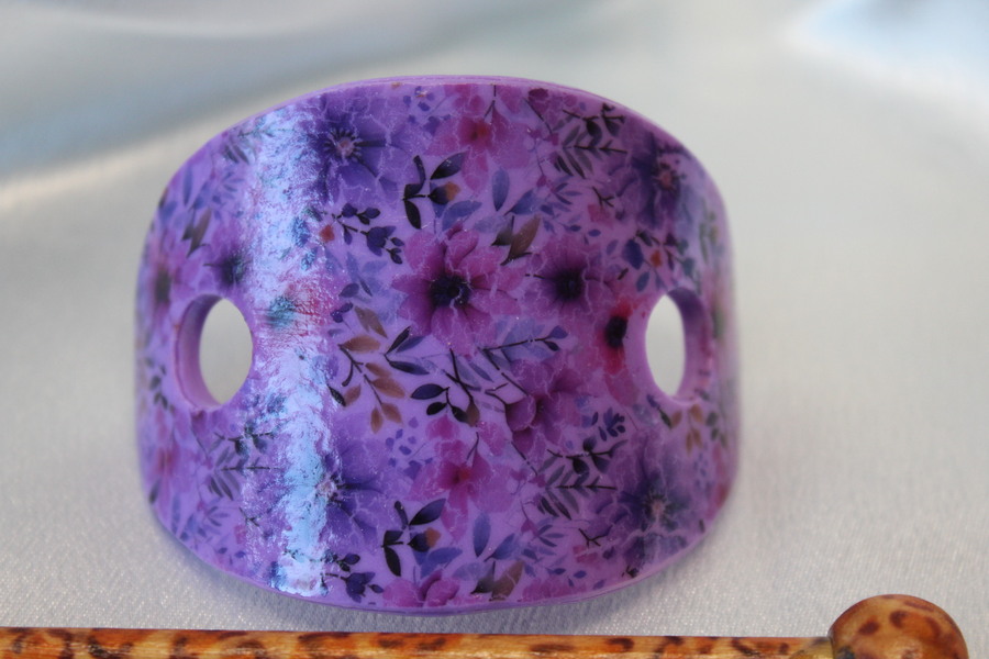 Barette Chignon Enfant Ovale en Pâte polymère-Fond Violet et Décalcomanie Fleurie (3)