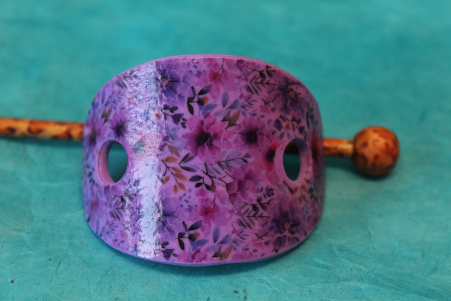 Barette Chignon Enfant Ovale en Pâte polymère-Fond Violet et Décalcomanie Fleurie (5)