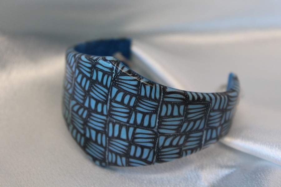 Bracelet Manchette en Pâte Polymère, noir et bleu ciel (6)
