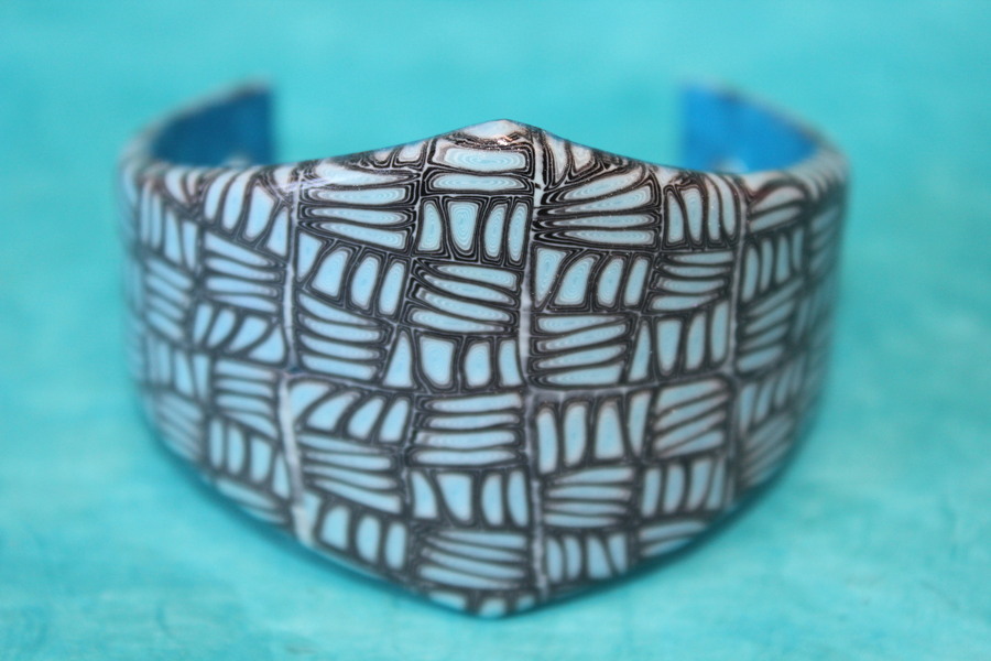 Bracelet Manchette en Pâte Polymère, noir et bleu ciel (3)
