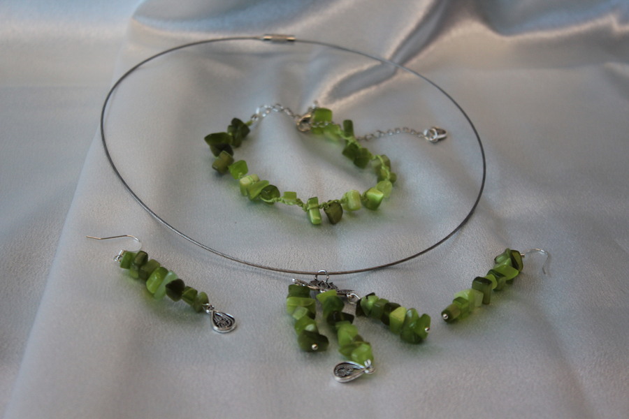 Parure-Collier-Bracelet-Boucle dOreille-Perles de Péridot Verte Véritable (2)