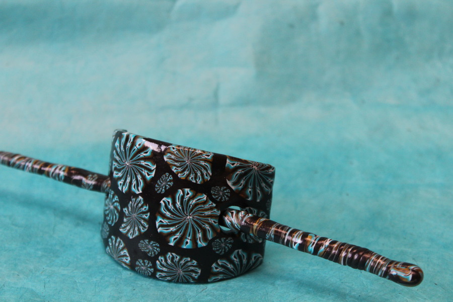 Barette-Chignon-Polymere-Fleur-Noir-Turquoise (2)