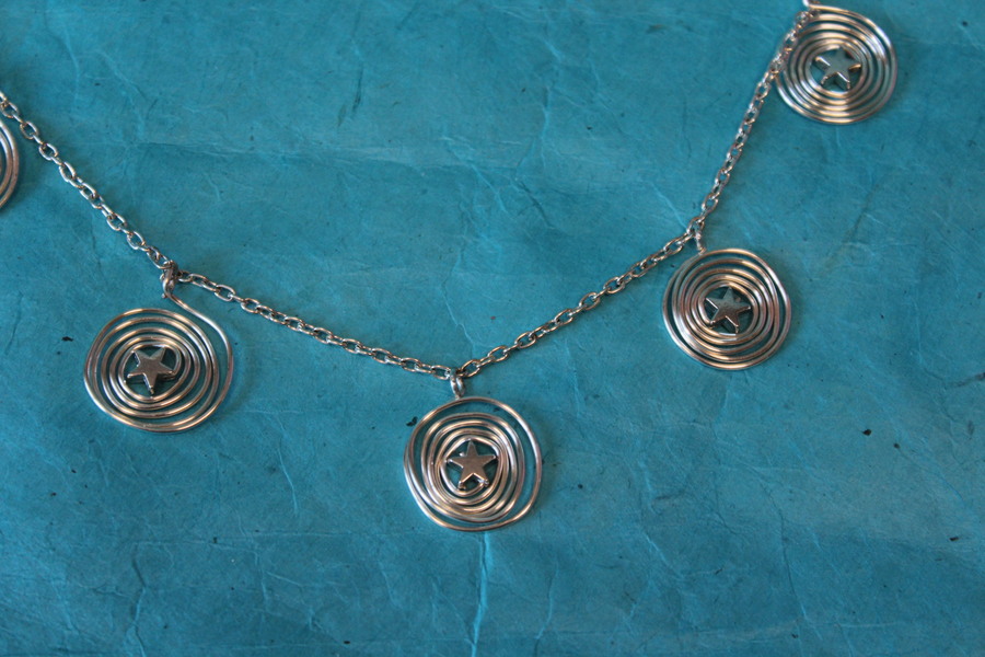 Collier Chaine Acier Argenté, Connecteurs en Fils de Cuivre Argentré en Forme de Spirale et Perles Etoile Métal Argenté (4)