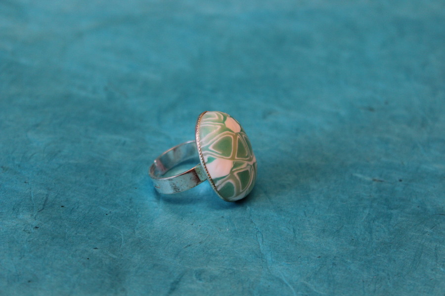Bague Support Acier Inoxydable Argenté et Pâte Polymere Verte et Blanche (4)