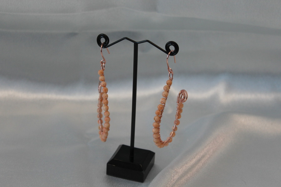 Boucle dOreille Fil de Cuivre Cuivré et Perles dAgate Saumon