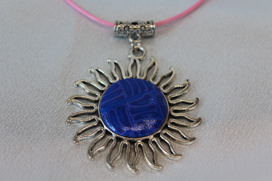Collier Coton Ciré Rose, Support Soleil et Polymere Tons Bleus et Rose (6)