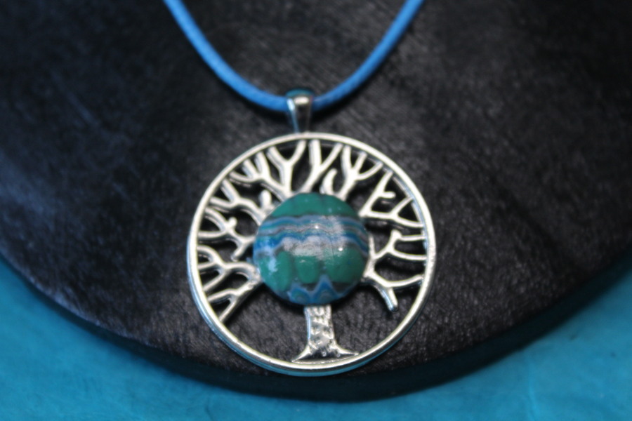 Collier Coton Ciré Bleu, Support Arbre de Vie et Polymère Multicolores (2)