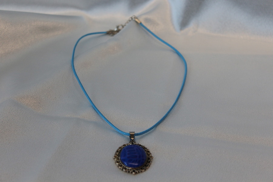 Collier Coton Ciré Bleu, Support Style Baroque, Polymère Tons Bleus et Rose (6)