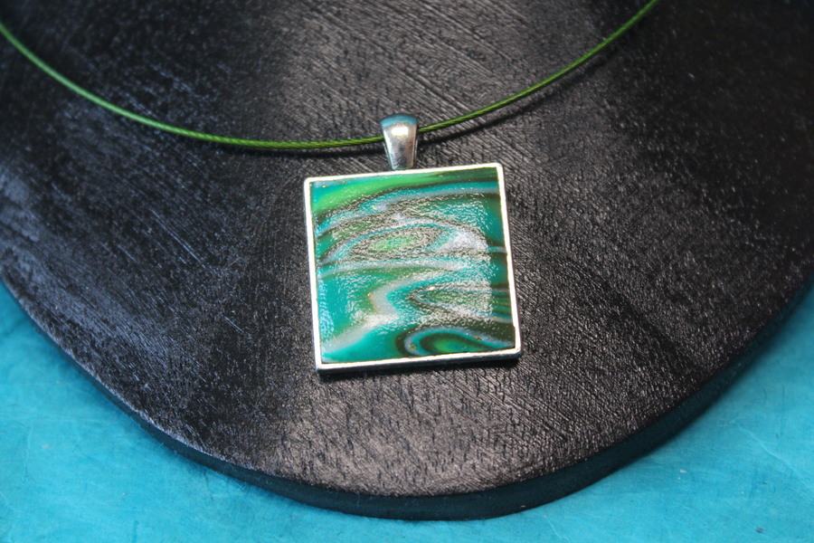 Collier Filin, Support Carré et Polymere Marbrures Multicolores (4)