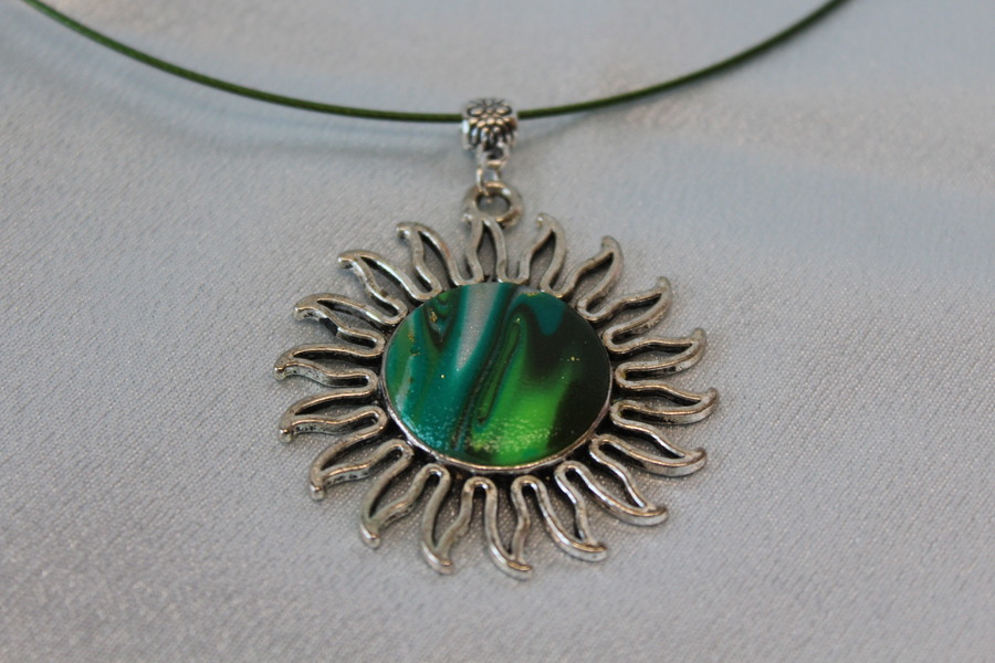Collier Filin, Support Soleil et Polymère Divers Tons Verts (4)