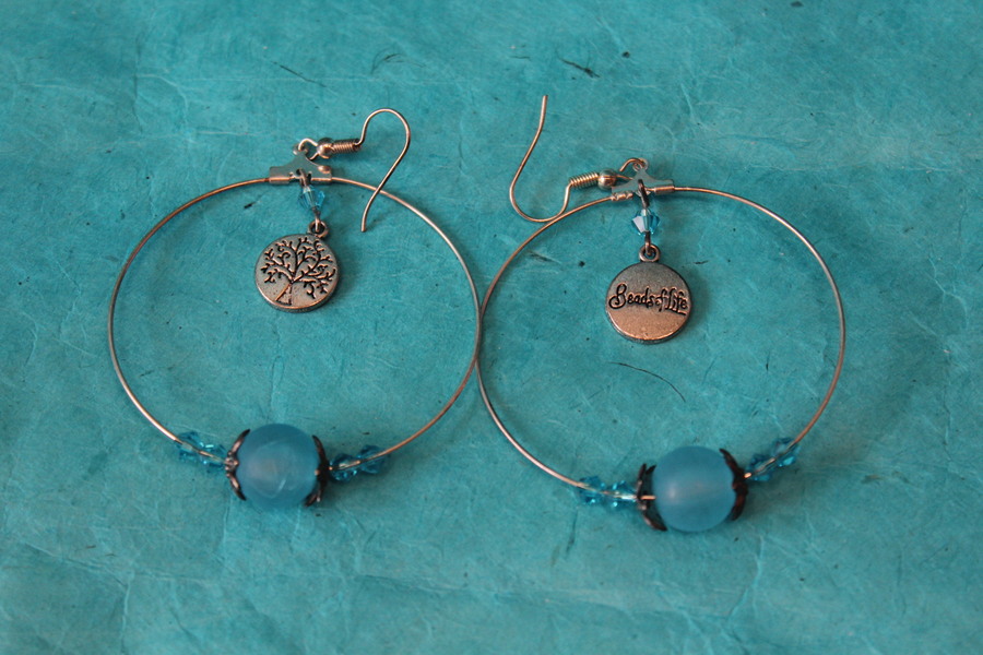 Boucle dOreille Créole et Perles Bleus (5)