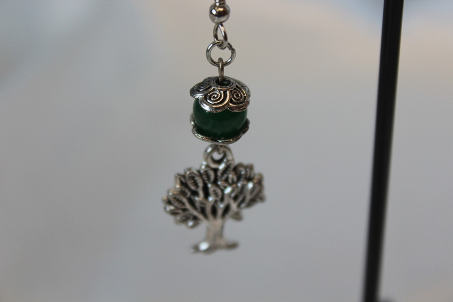 Boucle dOreille Emeraude Véritable et Arbre de Vie (3)