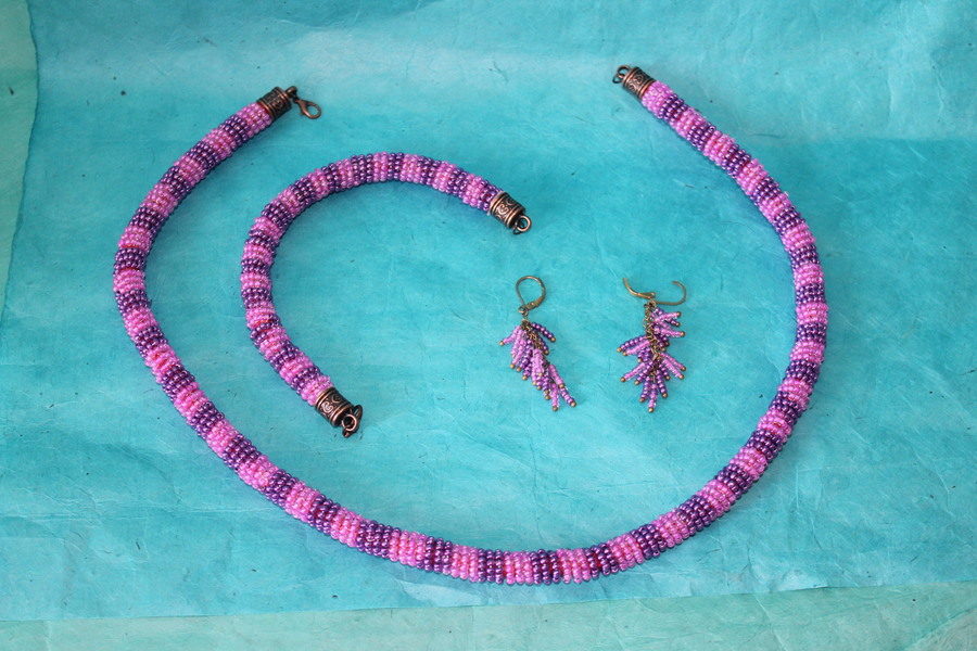 Parure Perles Rocailles-Couleurs Rose et Violette